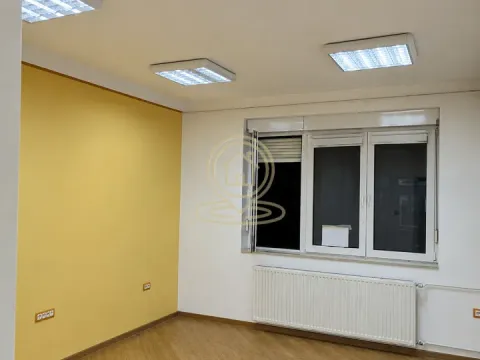 Izdavanje, poslovni prostor, 58m², Vračar Sve Podlokacije, Beograd - image 4