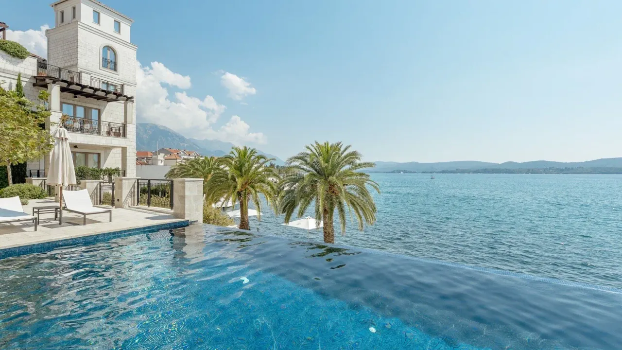 Rent, one bedroom apartment, 67m², Porto Montenegro, Tivat