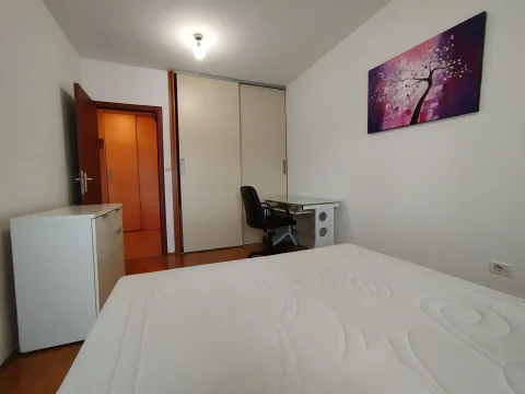 Rent, one bedroom apartment, 45m², Stari Aerodrom, Podgorica - image 9