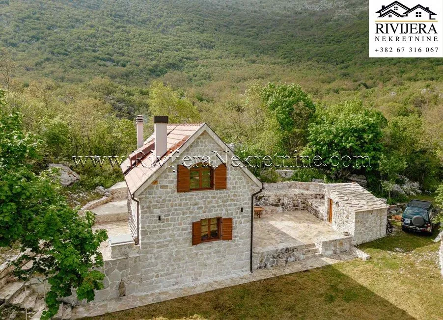 Prodaja, kuća, 64m², Vrbanj, Herceg Novi