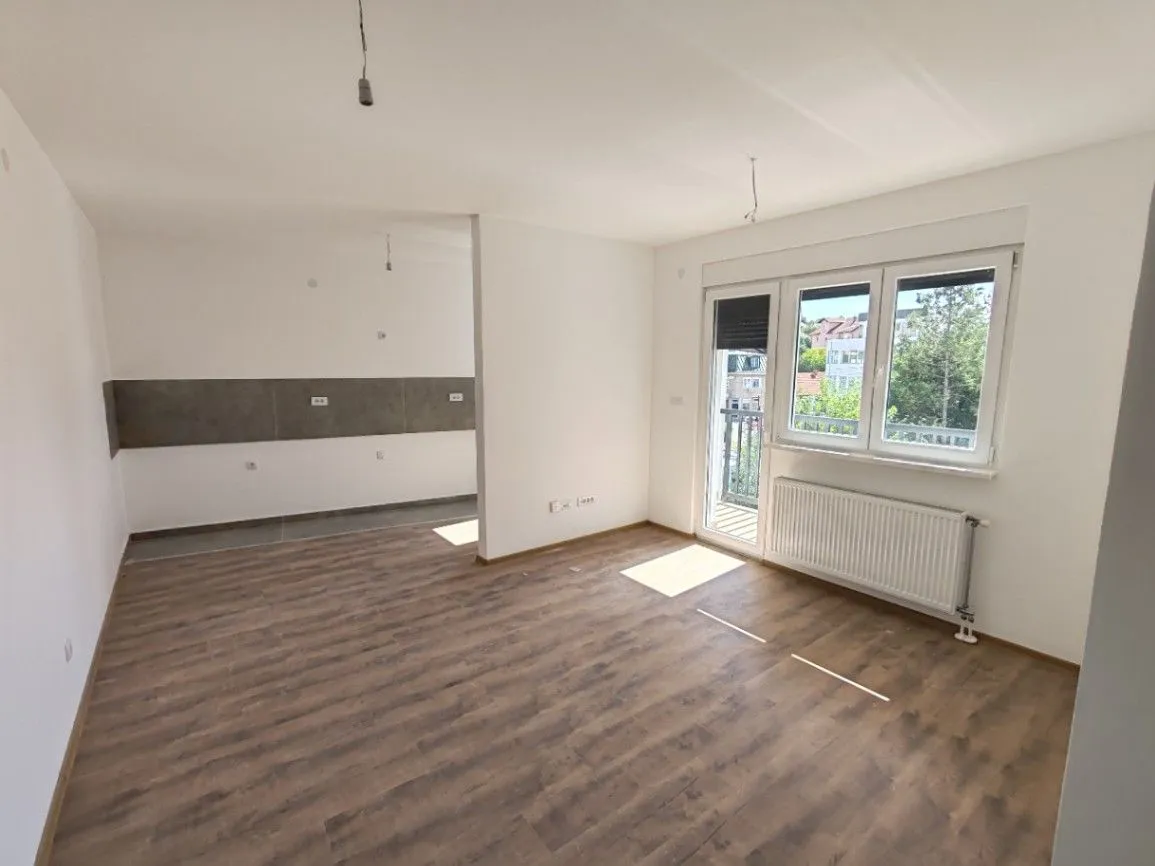 Sale, three bedroom apartment, 78m², Centar, Loznica