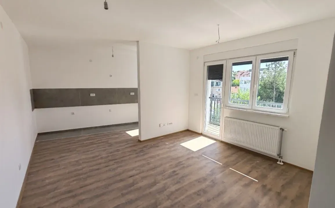 Sale, three bedroom apartment, 78m², Centar, Loznica