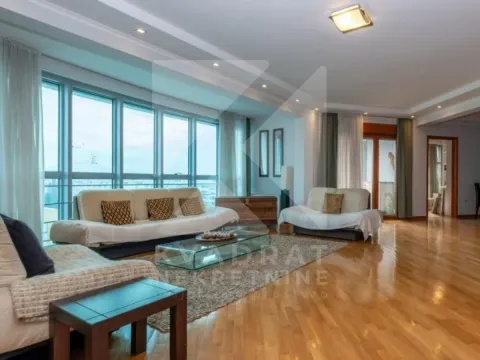 Sale, three bedroom apartment, 140m², Preko Morače, Podgorica - image 1