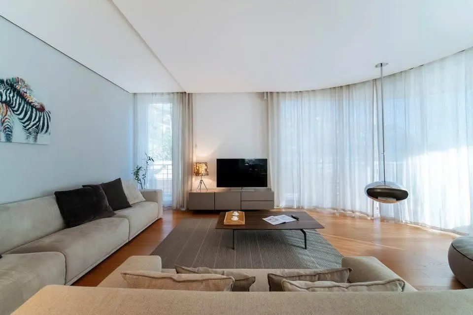 Rent, three bedroom apartment, 500m², Bečići, Budva