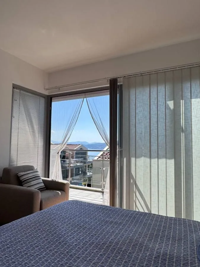 Prodaja, jednosoban stan, 63m², Đenovići, Herceg Novi