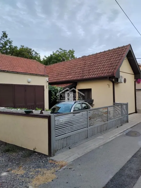Prodaja, kuća, 131m², Obrenovac, Beograd