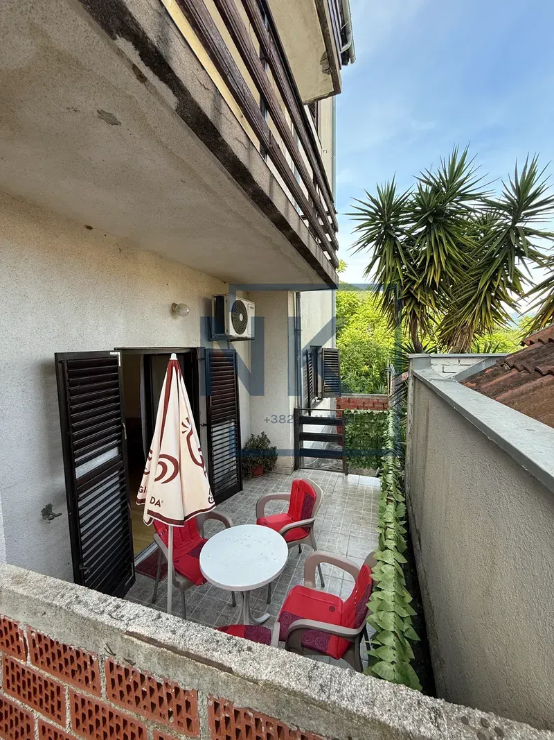 Prodaja, dvosoban stan, 57m², Baošići, Herceg Novi