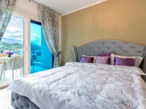 Sale, two bedroom apartment, 63m², Bečići, Budva - image 5