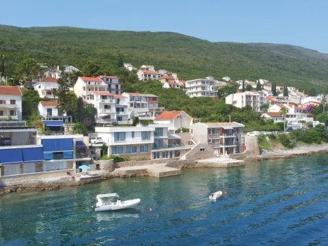 Prodaja, kuća, 314m², Krašići, Tivat - image 4