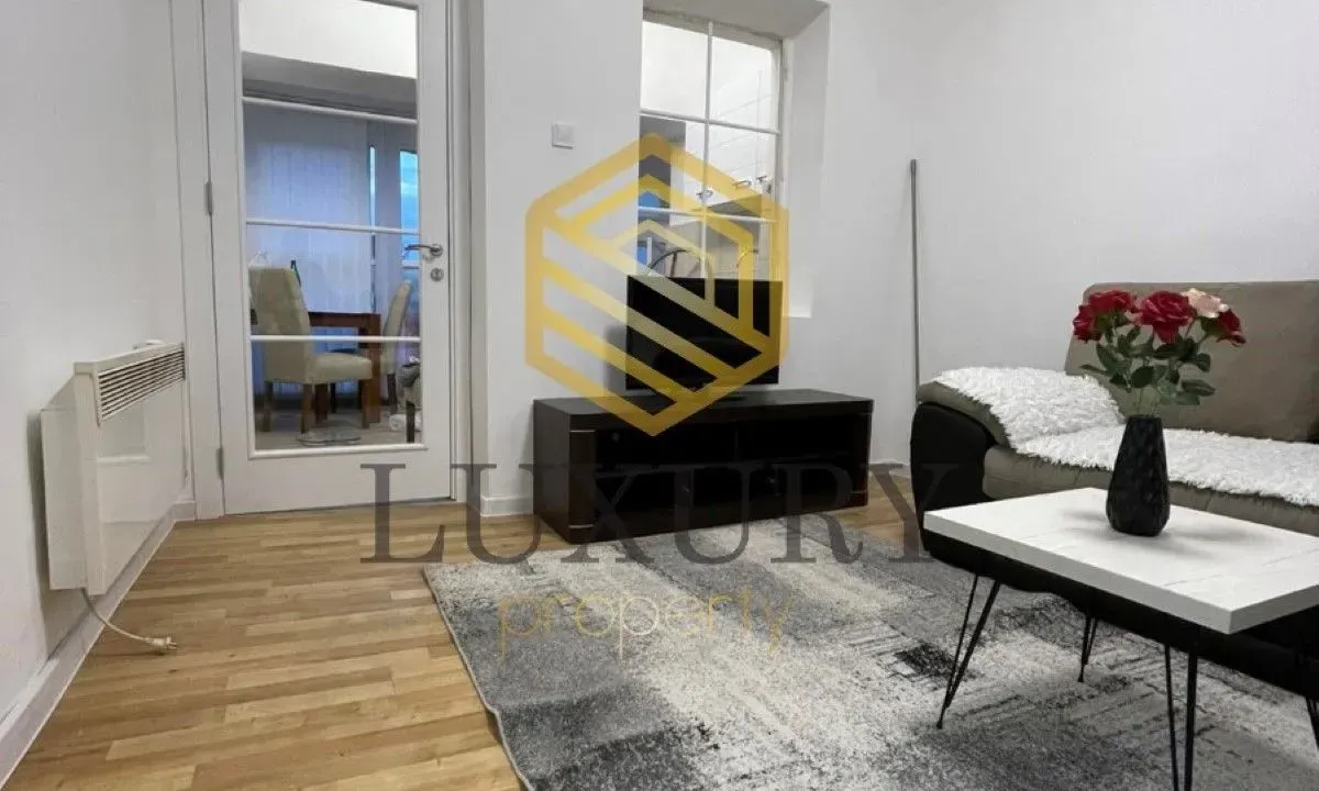 Izdavanje, jednosoban stan, 50m², Preko Morače, Podgorica
