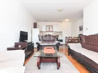 Izdavanje, dvosoban stan, 56m², 1 maj, Podgorica - image 1