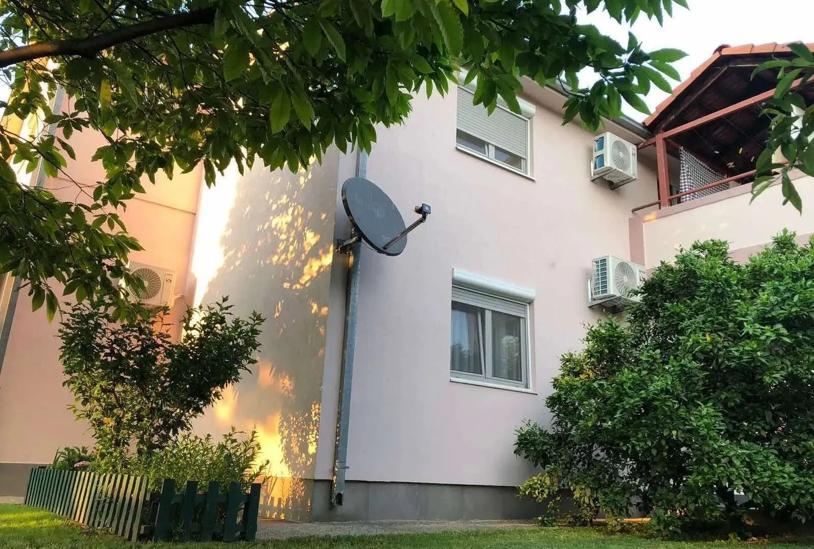Prodaja, kuća, 350m², Donji Kokoti, Podgorica