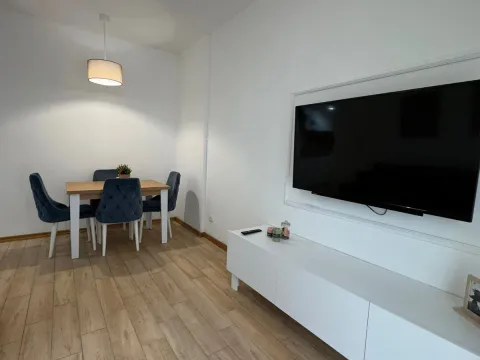 Izdavanje, jednosoban stan, 45m², Budva, Crna Gora - image 3