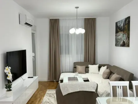 Izdavanje, jednosoban stan, 43m², Zabjelo, Podgorica
