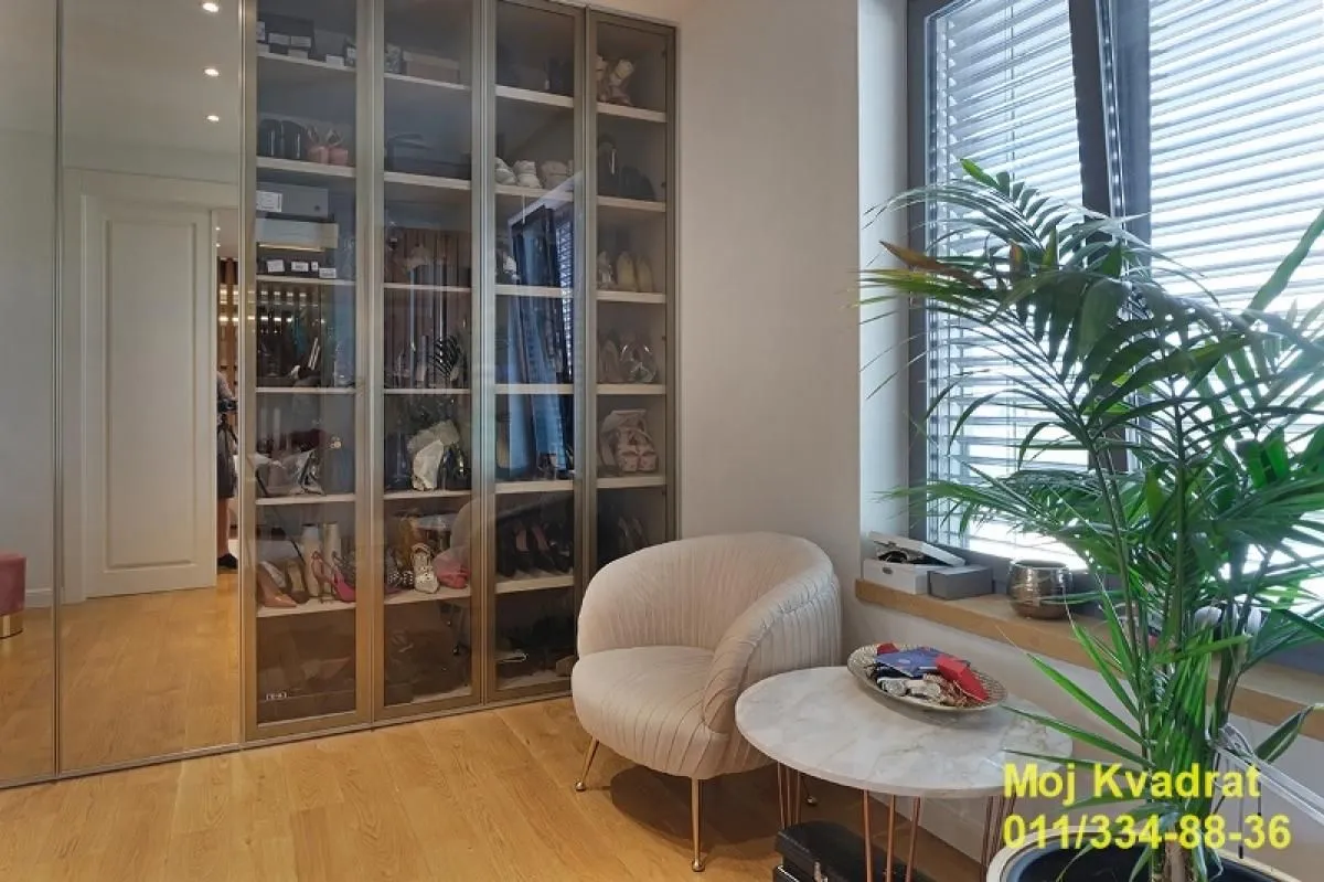 Sale, apartment, 245m², Stari Grad, Beograd