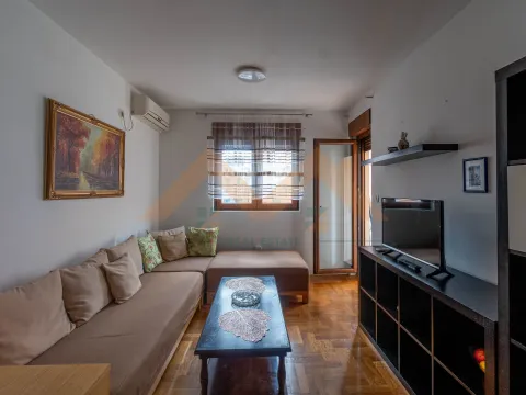 Rent, apartment, 45m², Stari Aerodrom, Podgorica