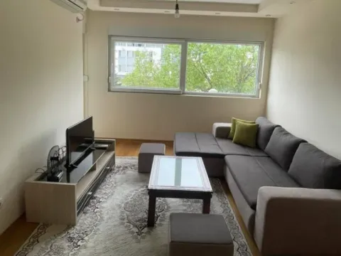 Izdavanje, jednosoban stan, 45m², Centar, Bar - image 1