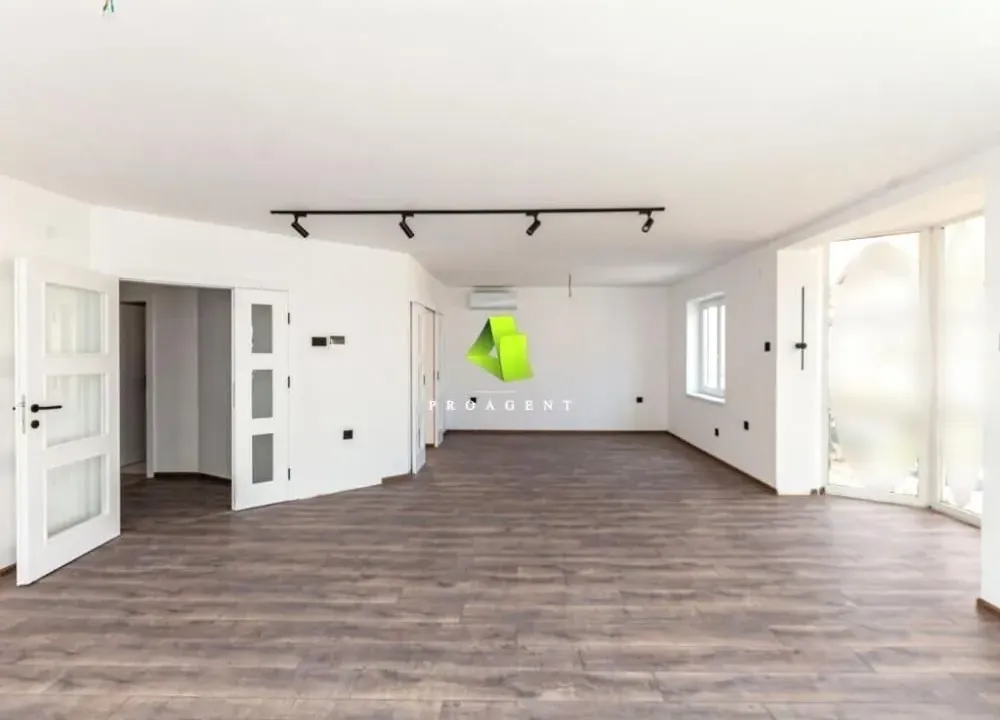 Prodaja, poslovni prostor, 630m², Pantelej, Niš