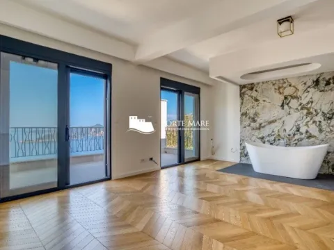 Sale, house, 450m², Budva, Crna Gora - image 2