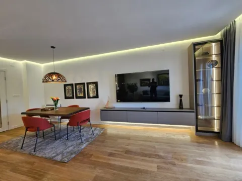 Rent, two bedroom apartment, 110m², Central Point, Podgorica - image 4