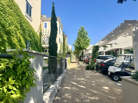 Prodaja, stan, 45m², Luštica Bay, Tivat - image 8