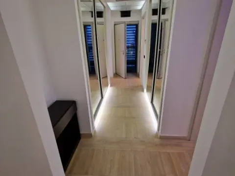 Izdavanje, trosoban stan, 148m², Dedinje Sve Podlokacije, Beograd - image 9