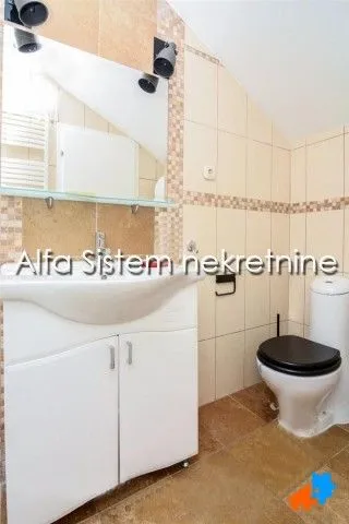 Rent, four bedroom apartment, 140m², Đeram Pijaca, Beograd