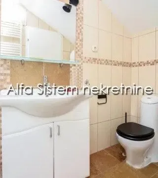 Izdavanje, četvorosoban stan, 140m², Đeram Pijaca, Beograd - image 23