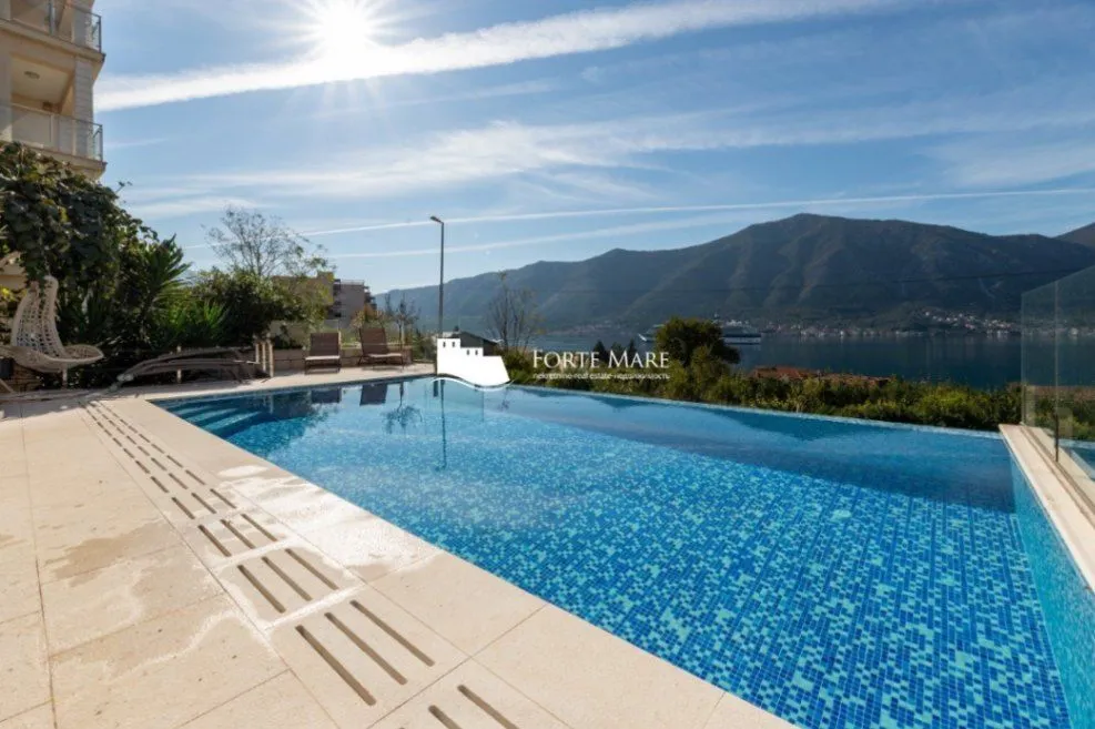 Sale, house, 300m², Sveti Stasije, Kotor
