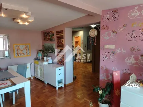 Prodaja, trosoban stan, 75m², Telep, Novi Sad Sve Podlokacije