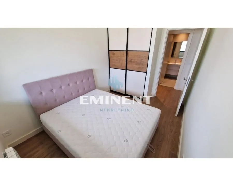 Rent, three bedroom apartment, 72m², Savski Venac, Beograd