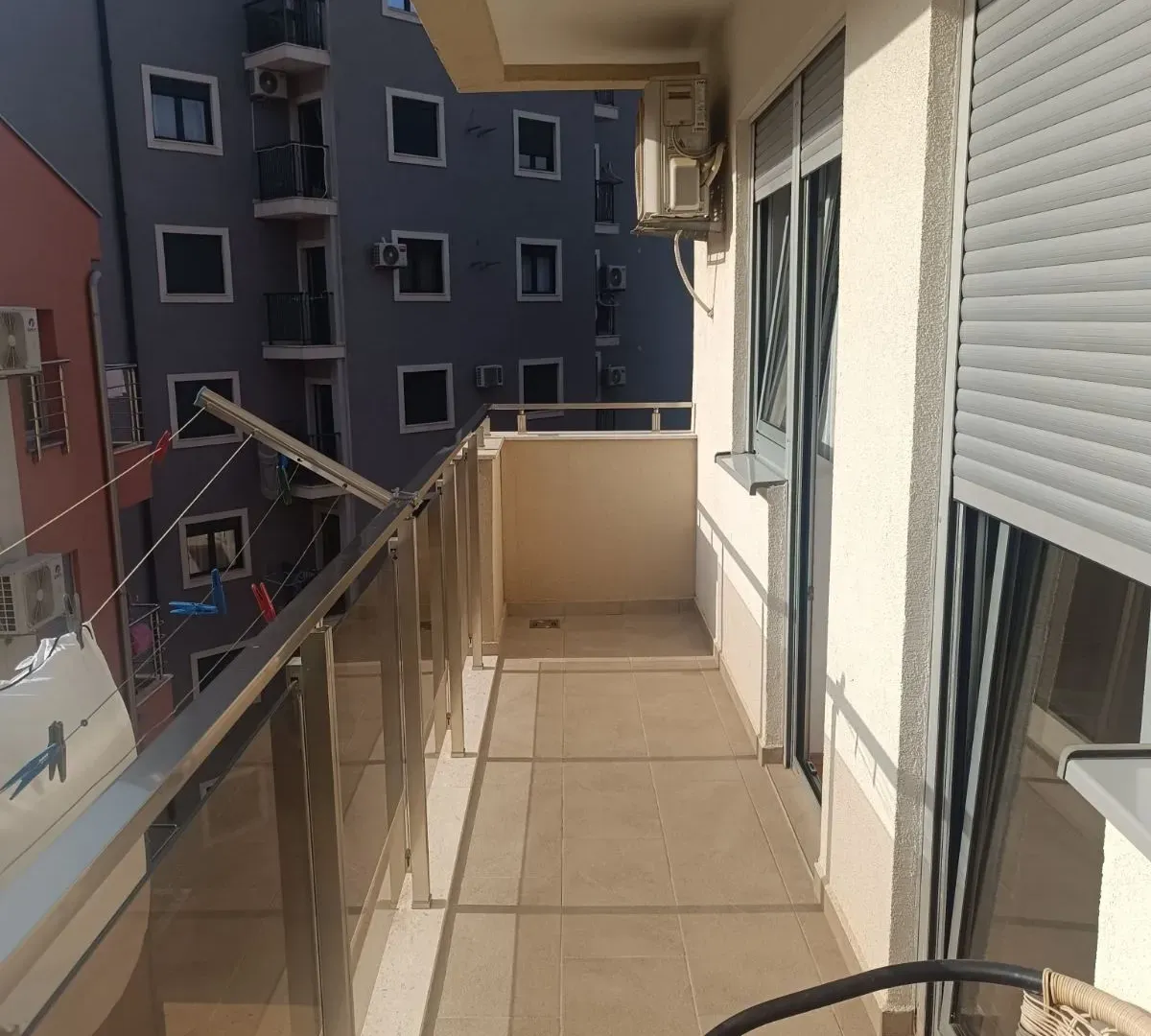 Izdavanje, jednosoban stan, 36m², Lazi, Budva