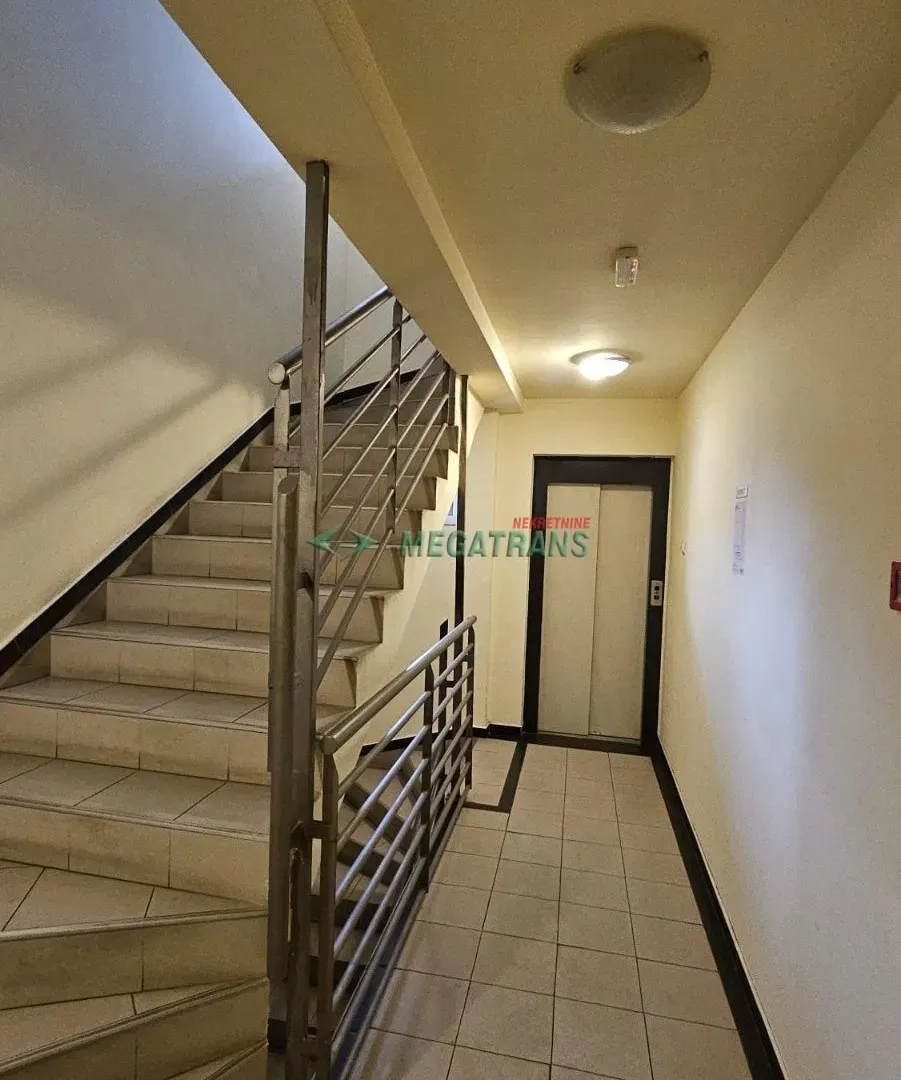 Izdavanje, dvosoban stan, 42m², Novi Sad Sve Podlokacije, Novi Sad