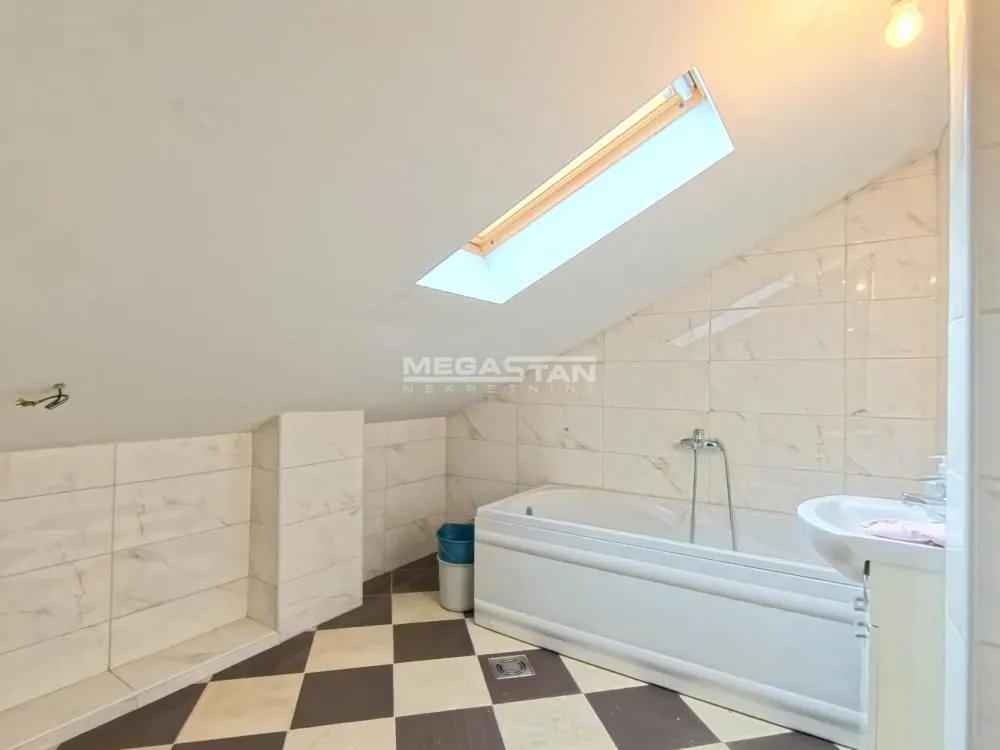 Sale, four bedroom apartment, 101m², Karaburma, Palilula Sve Podlokacije