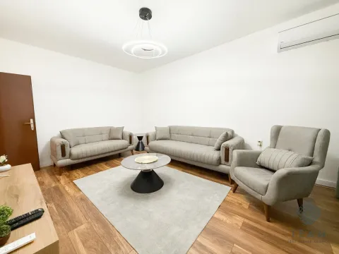 Izdavanje, trosoban stan, 95m², Tuški Put, Podgorica - image 3