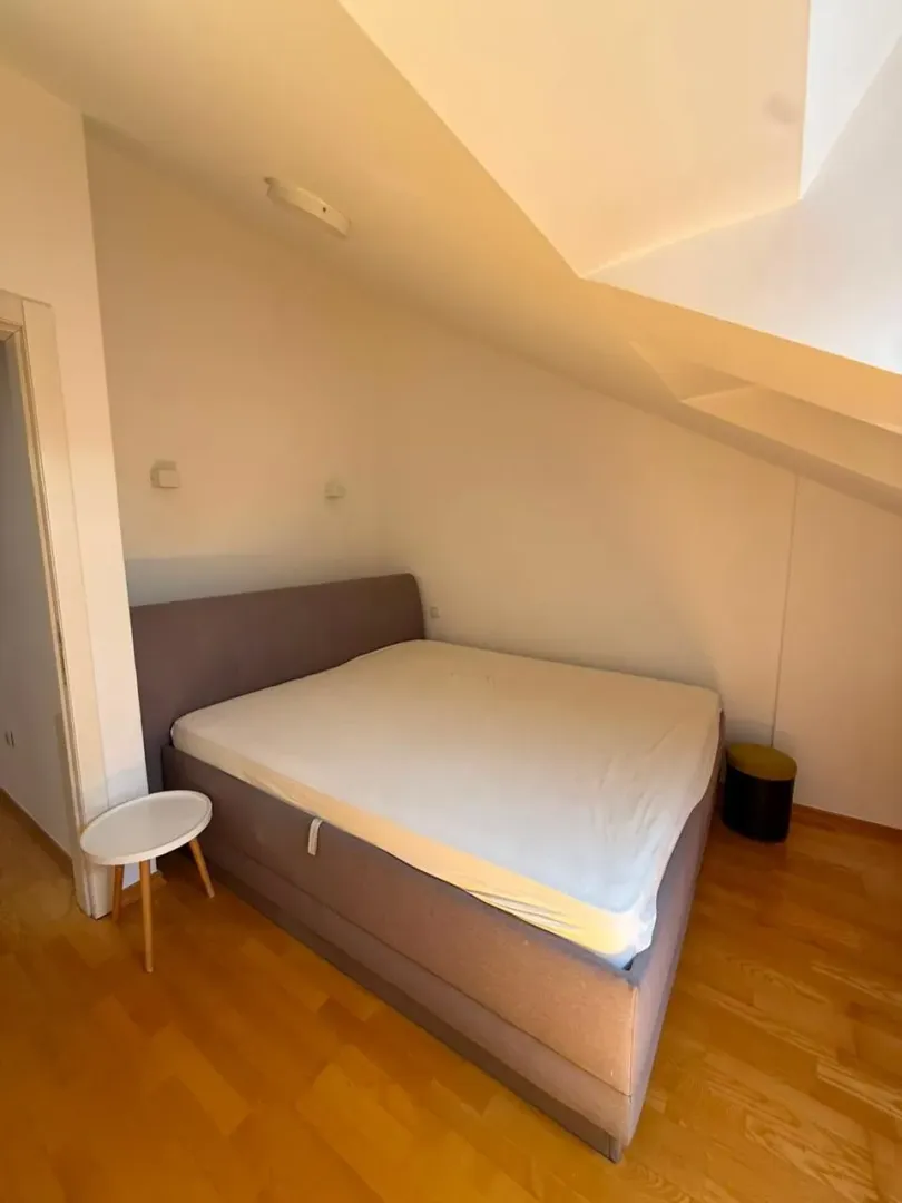 Izdavanje, dvosoban stan, 83m², Preko Morače, Podgorica