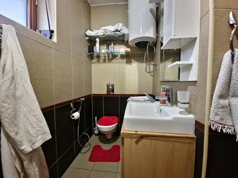 Izdavanje, jednosoban stan, 50m², Budva, Crna Gora - image 11