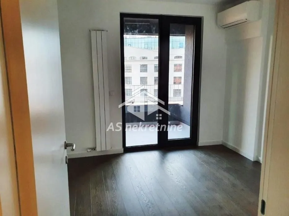 Rent, four bedroom apartment, 125m², Stari Grad, Beograd