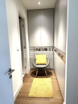 Rent, three bedroom apartment, 110m², Savski Venac, Beograd - image 12