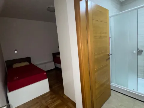 Daily-rent, two bedroom apartment, 120m², Pržno, Budva - image 9