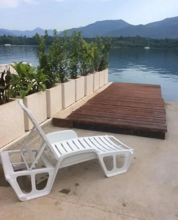 Sale, five bedroom apartment, 84m², Bogišići, Tivat