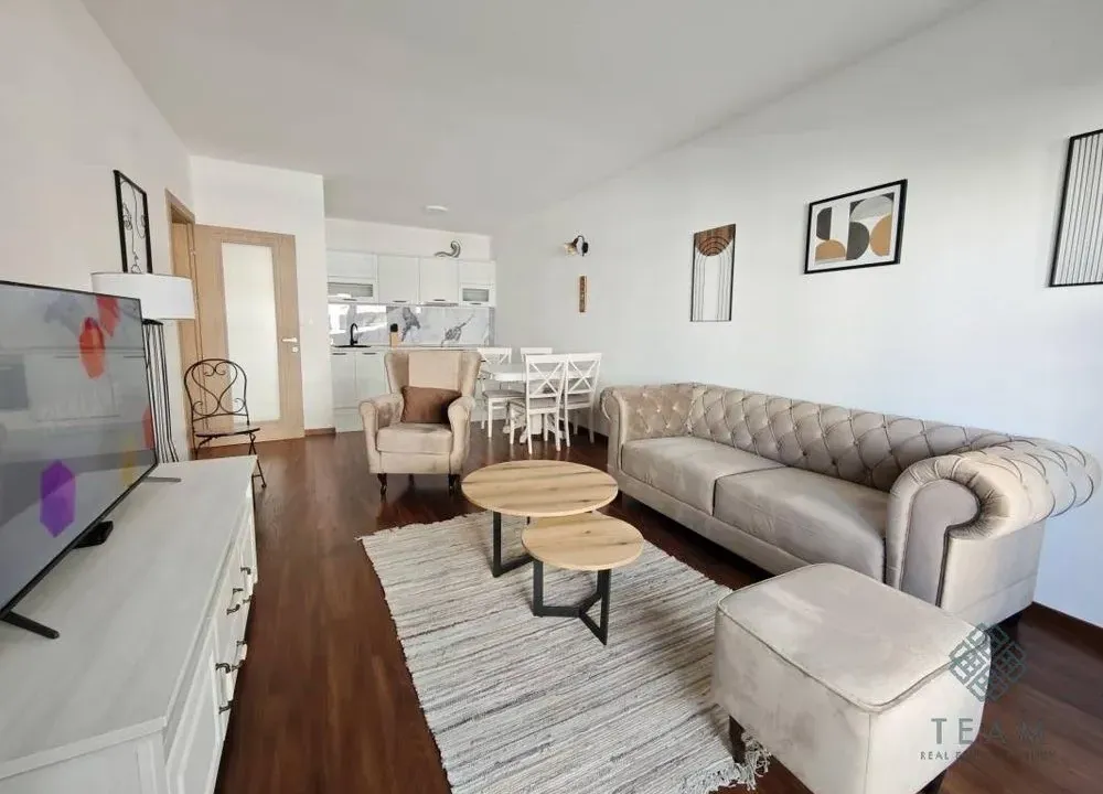 Izdavanje, dvosoban stan, 69m², Master Kvart, Podgorica