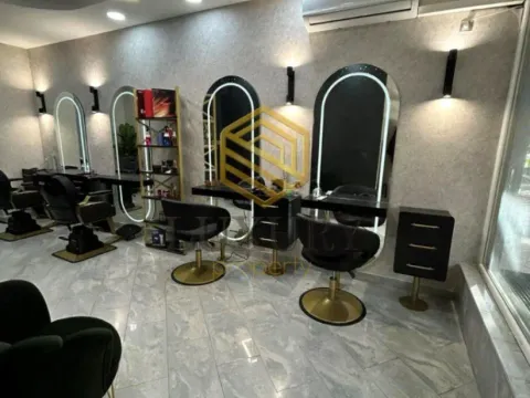 Izdavanje, poslovni prostor, 90m², Stari Aerodrom, Podgorica - image 12