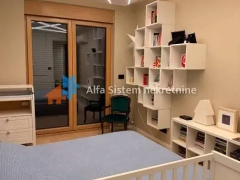 Rent, four bedroom apartment, 103m², Stari Grad, Beograd - image 12