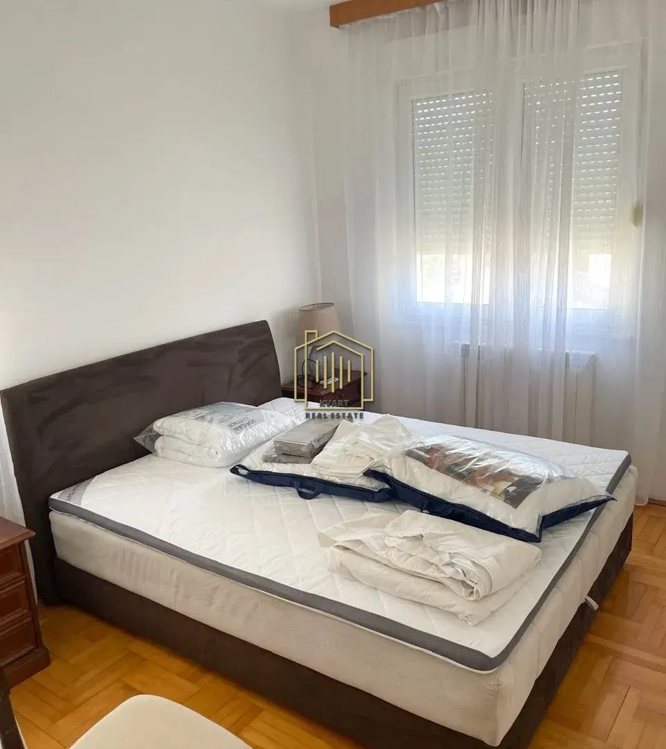 Izdavanje, dvosoban stan, 65m², Gorica C, Podgorica