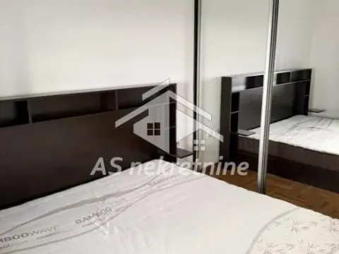 Rent, three bedroom apartment, 69m², Palilula Sve Podlokacije, Beograd - image 12