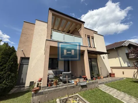 Sale, house, 240m², Centar, Jagodina - image 7
