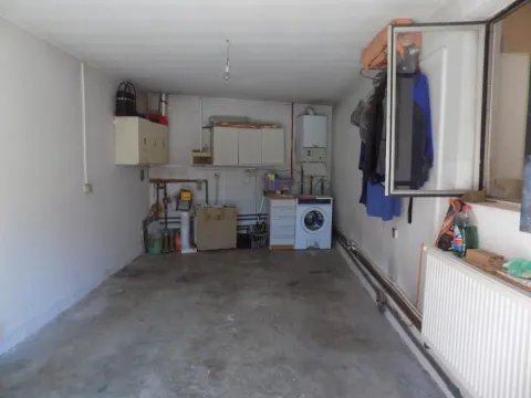 Sale, house, 105m², Ćuprija, Srbija - image 24