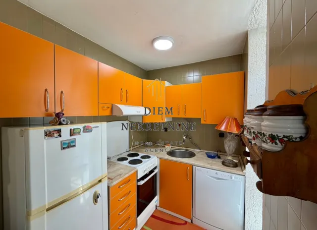 Izdavanje, garsonjera, 32m², Makedonsko naselje, Bar
