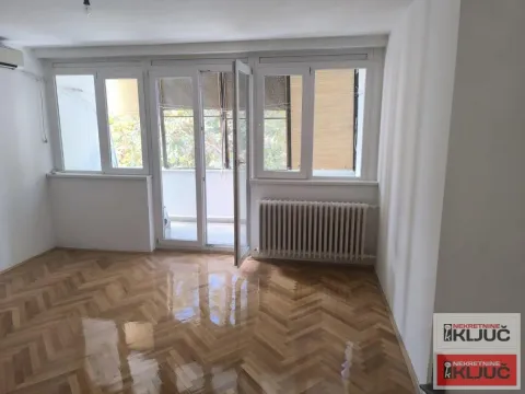 Prodaja, dvosoban stan, 56m², Železnička Stanica, Novi Sad Sve Podlokacije - image 2